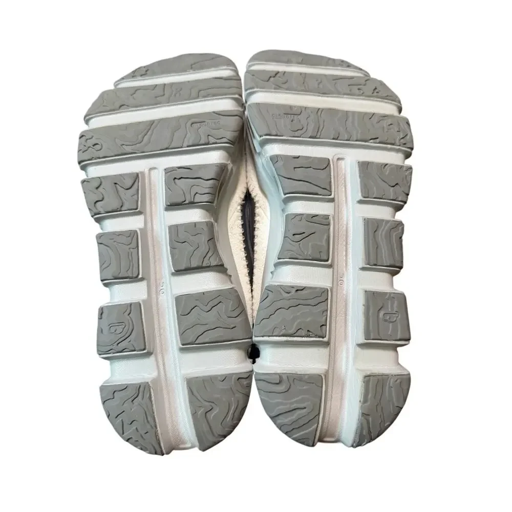 On Cloud Cloudaway Sneaker in Gray Asphalt Ivory